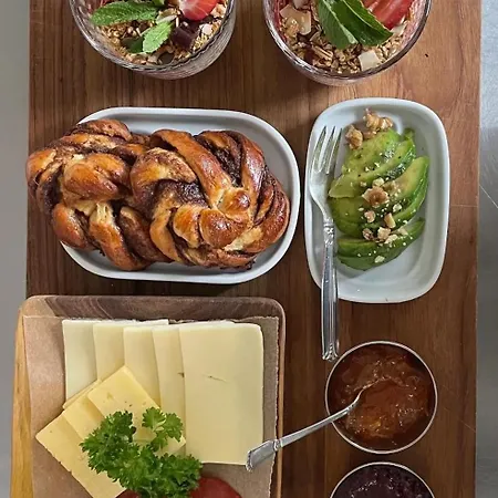 Rosenhoj Nocleg ze śniadaniem 3*